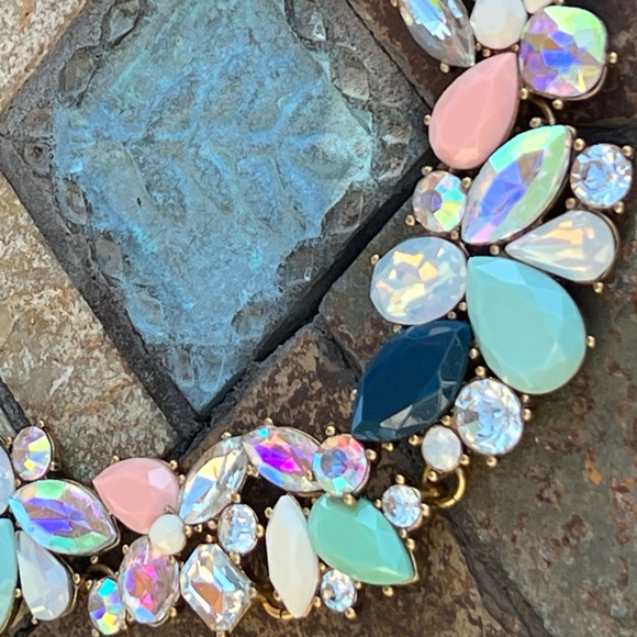 J. Crew Necklace Timeless, Love the Combo of colors that You SMILE 🥰 - Picture 2 of 7